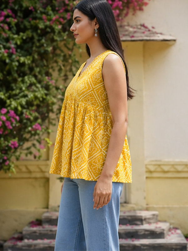 Women Cotton Bandhani Sleeveless Peplum Style Top